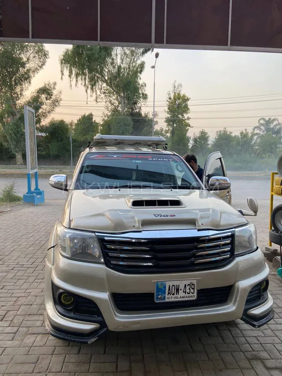 Toyota Hilux 2013 for Sale in Islamabad Image-1