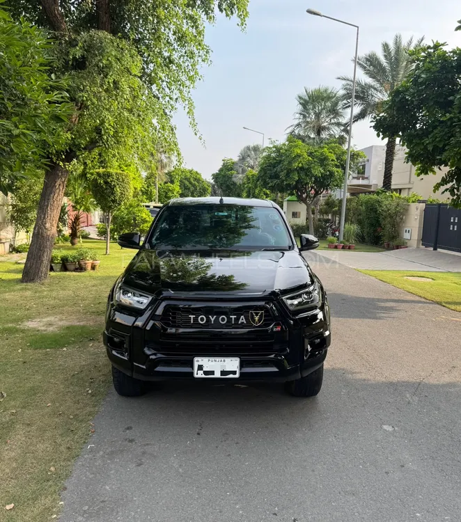 Toyota Hilux 2025 for Sale in Lahore Image-1