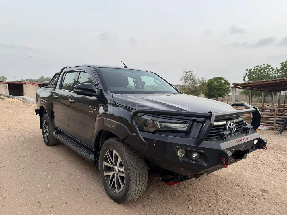 Toyota Hilux 2020 for Sale in Karachi Image-1