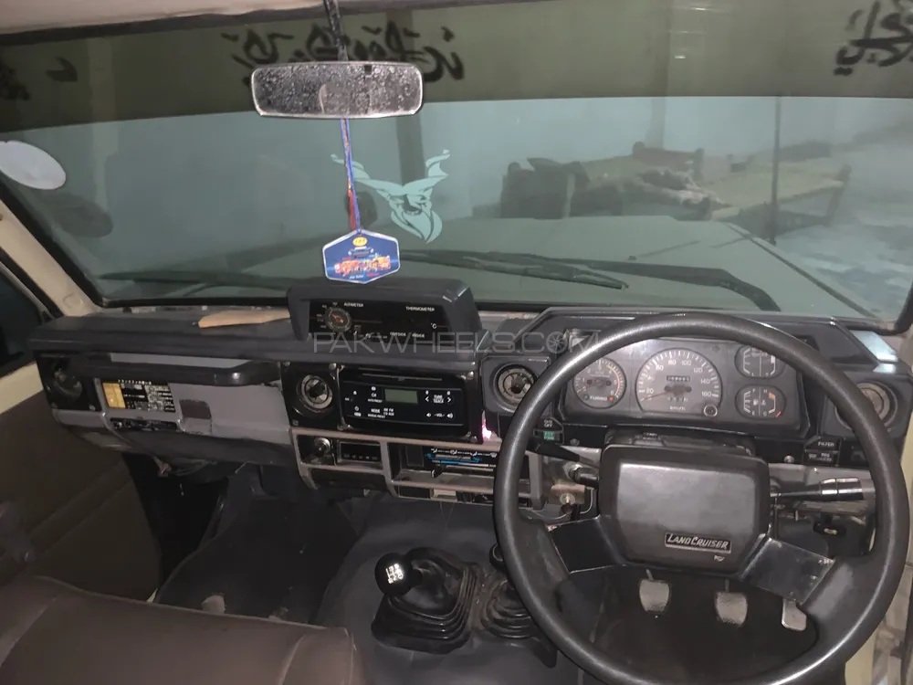 Toyota Land Cruiser 1991 for Sale in Peshawar Toyota Land Cruiser 1991 for Sale in Peshawar Image-6