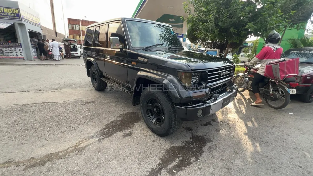 Toyota Land Cruiser 1991 for Sale in Islamabad Image-1
