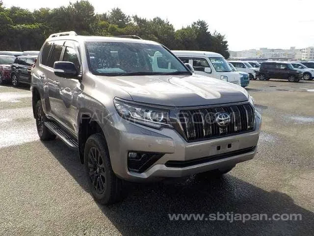Toyota Prado 2020 for Sale in Lahore Image-1