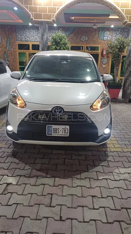 Toyota Sienta 2016 for Sale in Peshawar Image-1