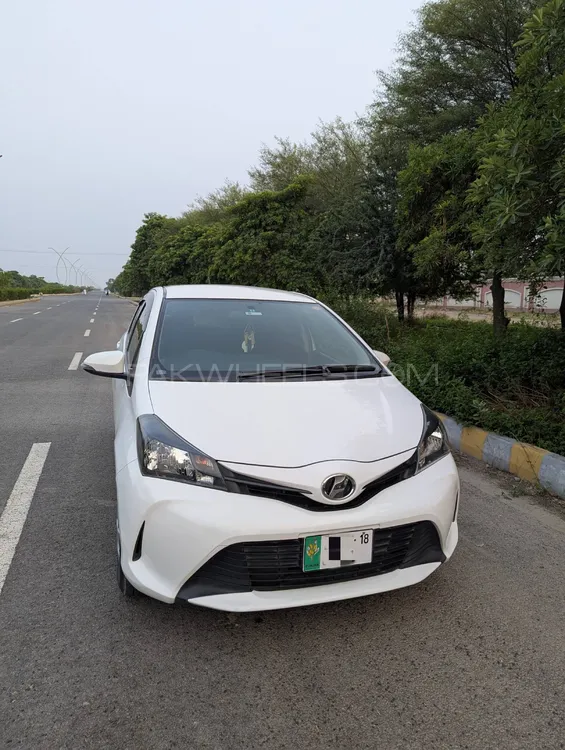 Toyota Vitz 2015 for Sale in Islamabad Image-1