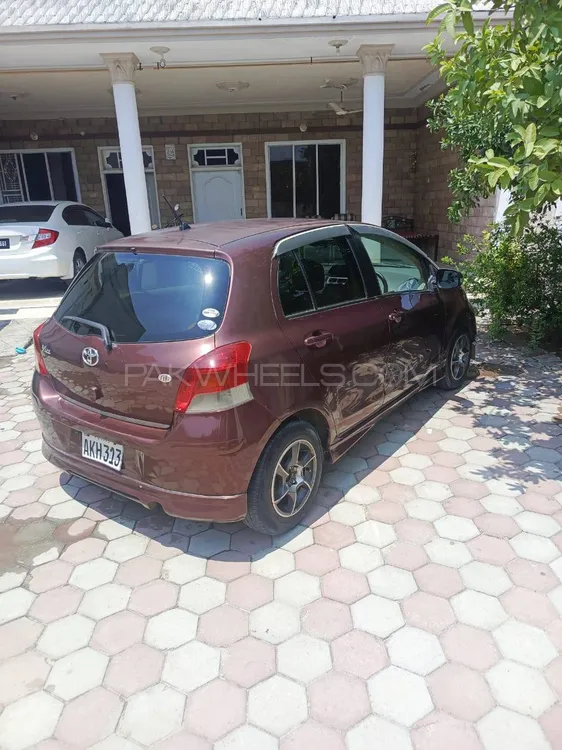 Toyota Vitz 2007 for Sale in Mardan Image-1