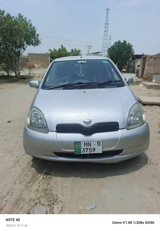 Toyota Vitz 2001 for Sale in D.G.Khan Image-1
