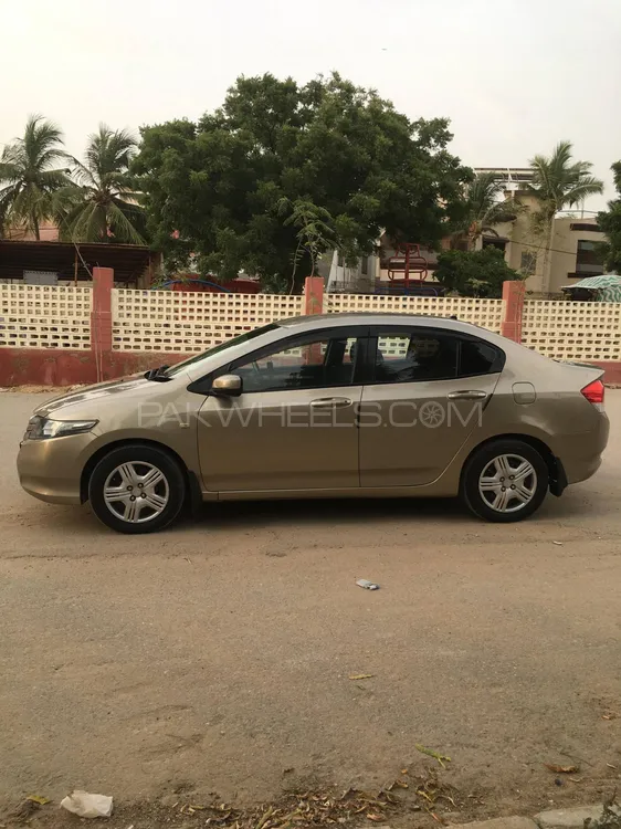 Honda City 2011 for Sale in Karachi Image-1