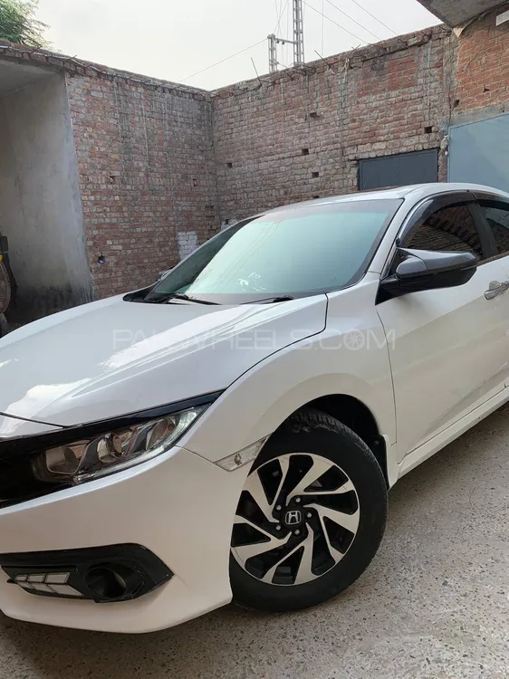 Honda Civic 2017 for Sale in Gujranwala Image-1