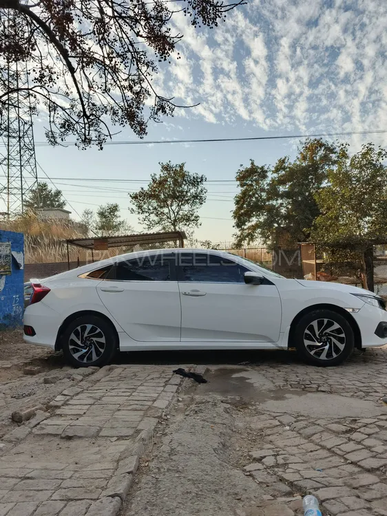 Honda Civic 2017 for Sale in Kharian Image-1