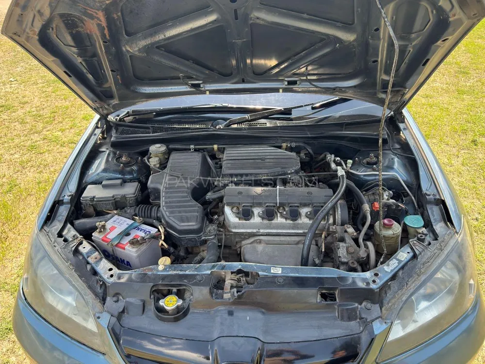 Honda Civic 2004 for Sale in Faisalabad Image-1