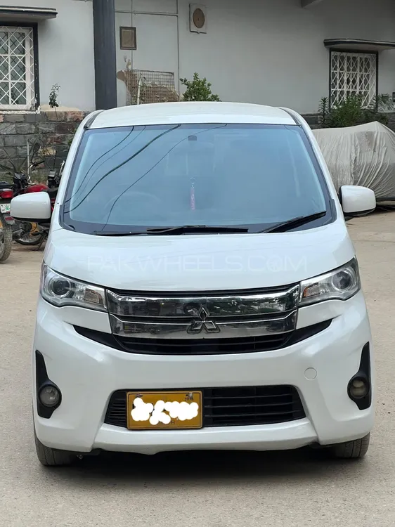 Mitsubishi EK Custom 2013 for Sale in Karachi Image-1