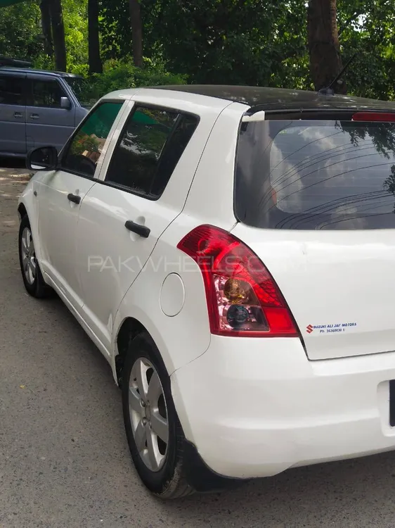 Suzuki Swift 2012 for Sale in Lahore Image-1