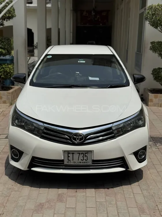 Toyota Corolla 2015 for Sale in Faisalabad Image-1