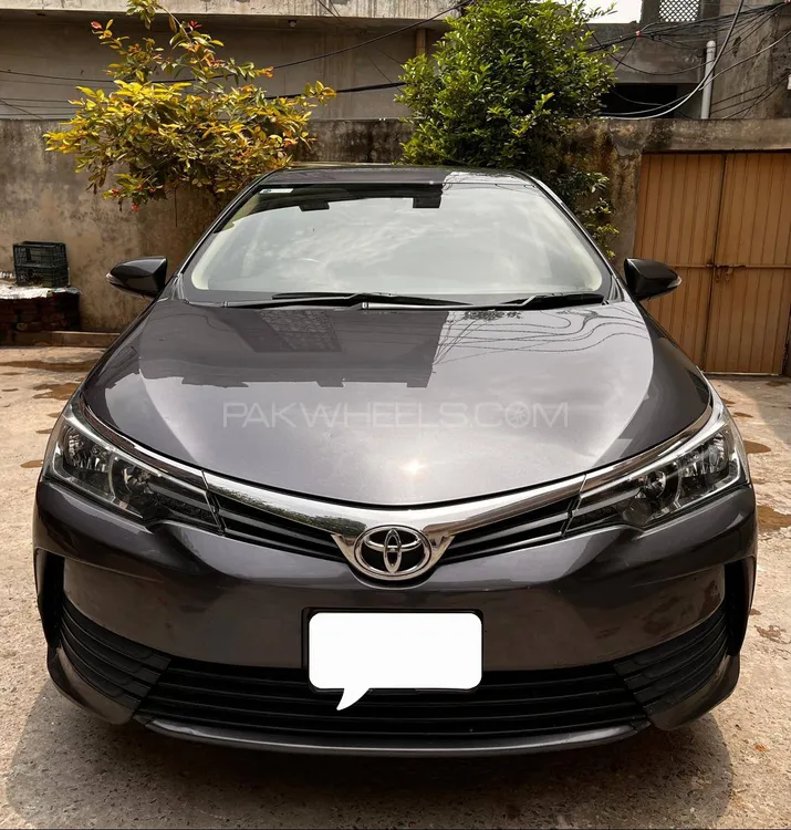 Toyota Corolla 2018 for Sale in Lahore Image-1