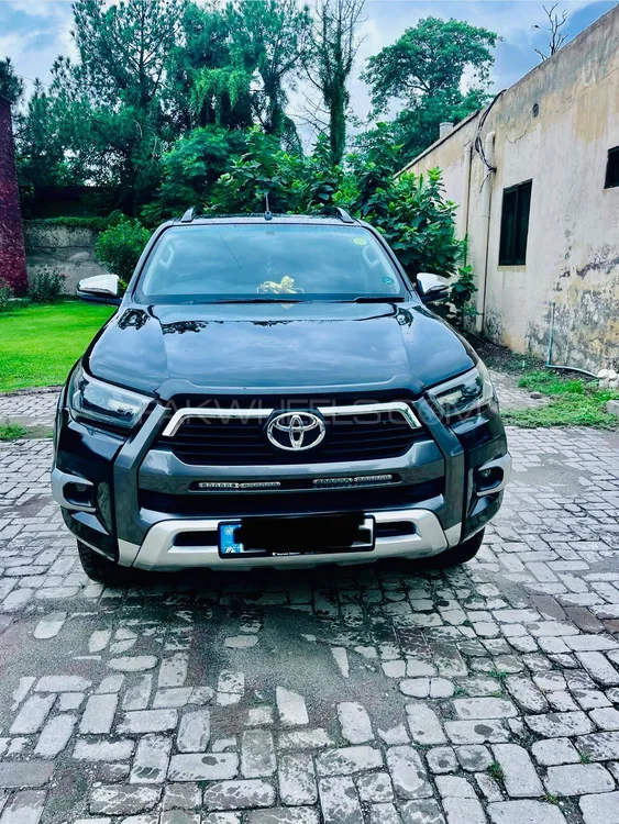 Toyota Hilux 2021 for Sale in Islamabad Image-1