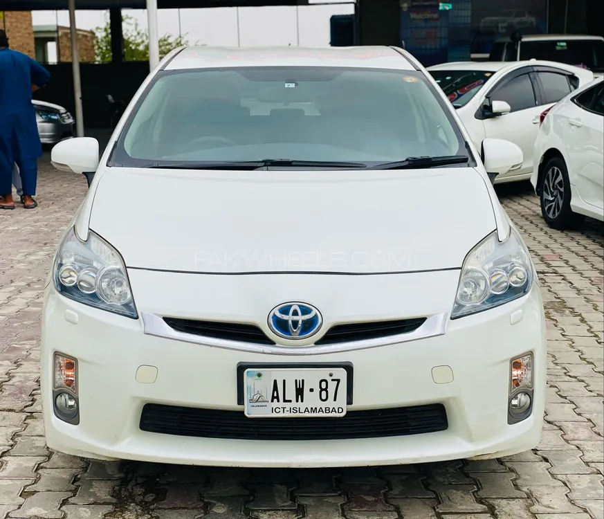 Toyota Prius 2009 for Sale in Peshawar Image-1
