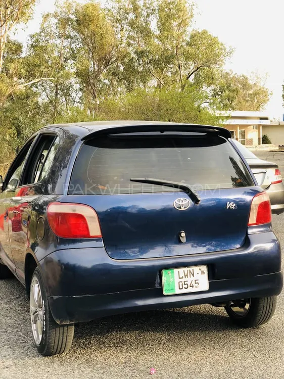 Toyota Vitz 1999 for Sale in Nowshera Image-1