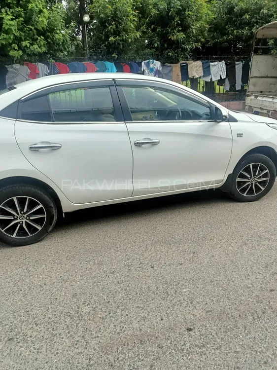 Toyota Yaris Sedan 2021 for Sale in Lahore Image-1