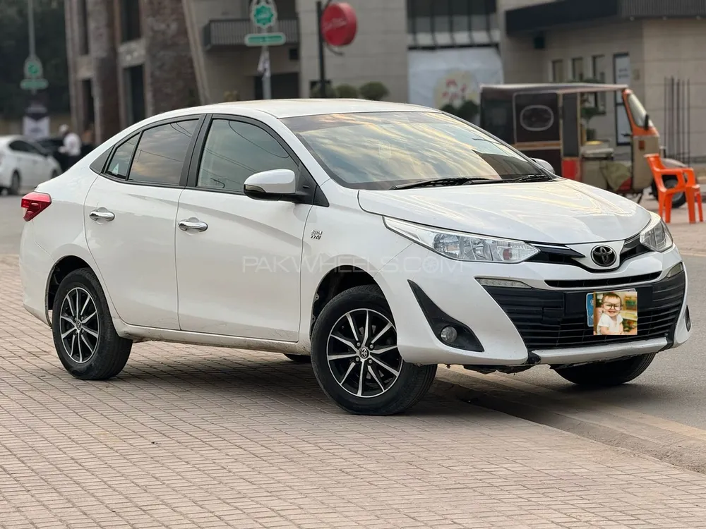 Toyota Yaris Sedan 2021 for Sale in Faisalabad Image-1