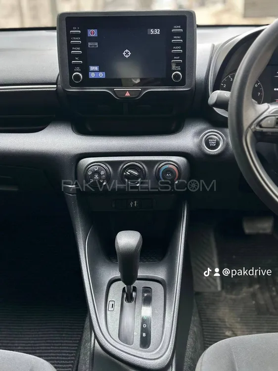 Toyota Yaris Hatchback 2022 for Sale in Sialkot Toyota Yaris Hatchback 2022 for Sale in Sialkot Image-8