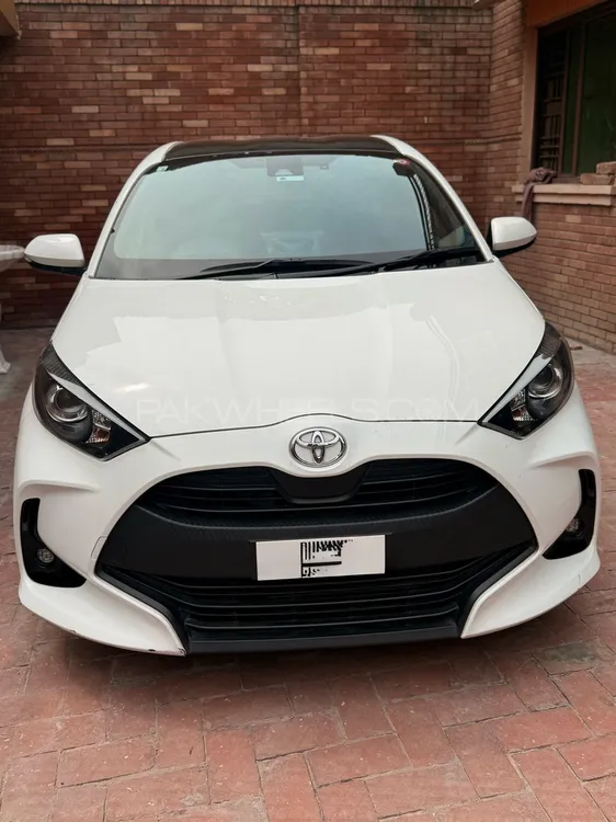 Toyota Yaris Hatchback 2022 for Sale in Kasur Image-1