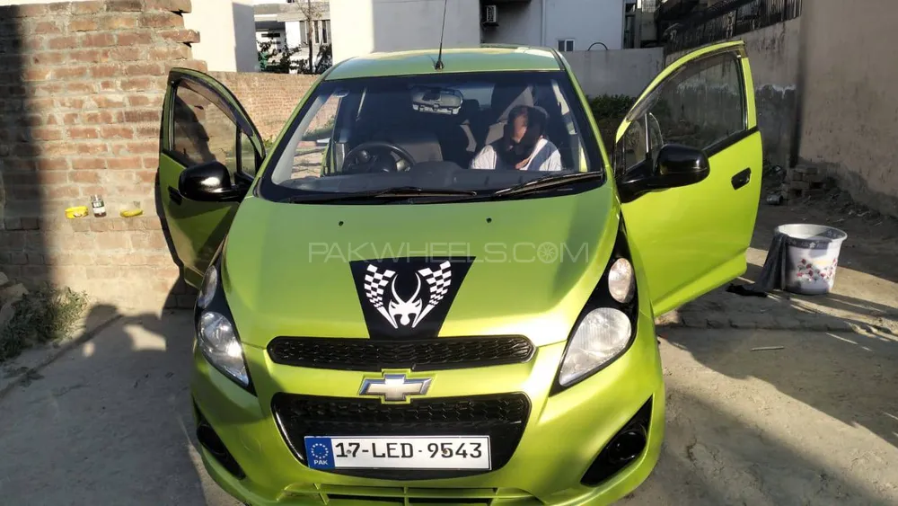 Chevrolet Spark 2013 for Sale in Lahore Image-1