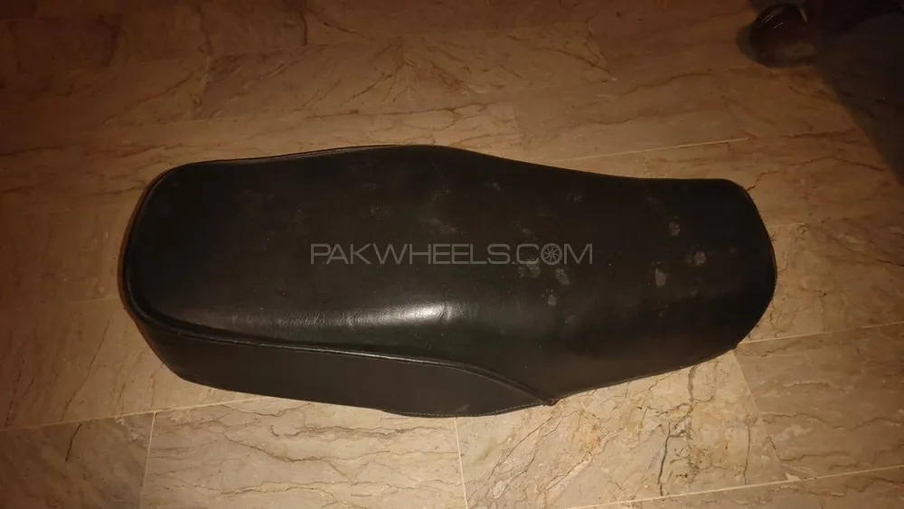 honda cg 125 1992 model genuine seat Image-1