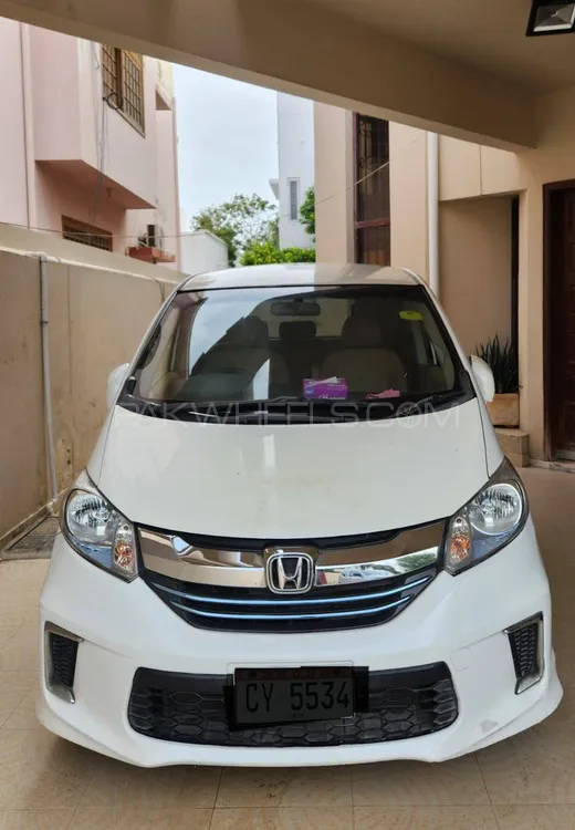 Honda Freed 2014 for Sale in Karachi Image-1