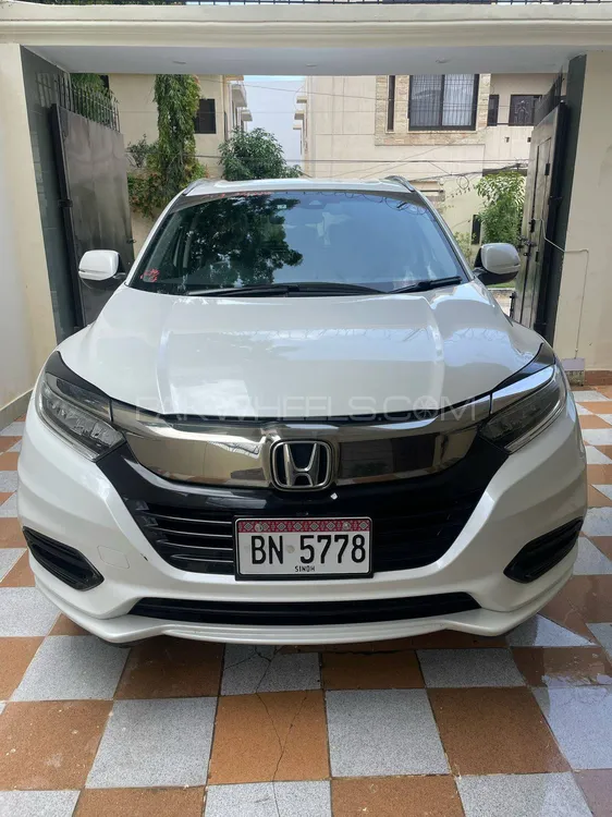 Honda Vezel 2019 for Sale in Karachi Image-1