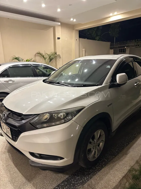 Honda Vezel 2014 for Sale in Multan Image-1