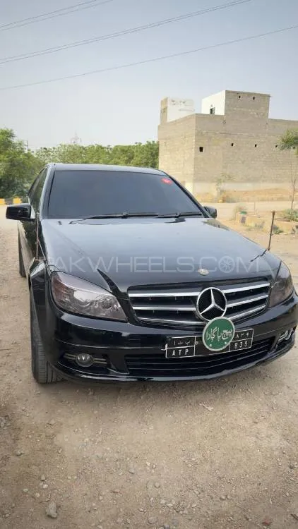 Mercedes Benz C Class 2010 for Sale in Karachi Image-1