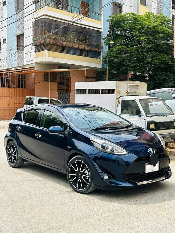 Toyota Aqua 2020 for Sale in Karachi Image-1
