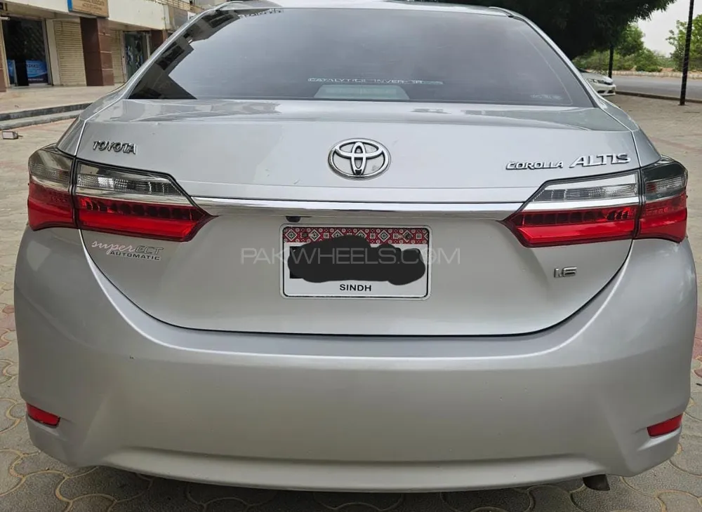 Toyota Corolla 2018 for Sale in Karachi Image-1