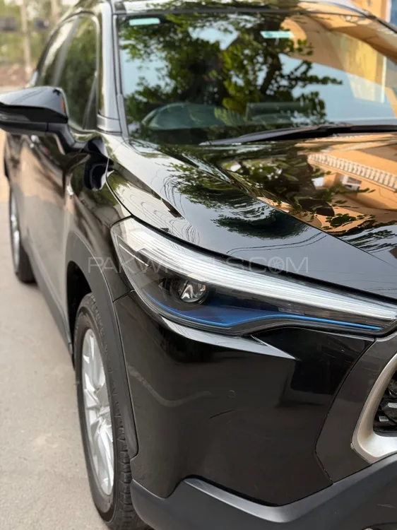 Toyota Corolla Cross 2024 for Sale in Faisalabad Image-1