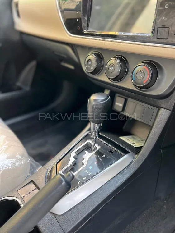 Toyota Corolla 2015 for Sale in Peshawar Toyota Corolla 2015 for Sale in Peshawar Image-7