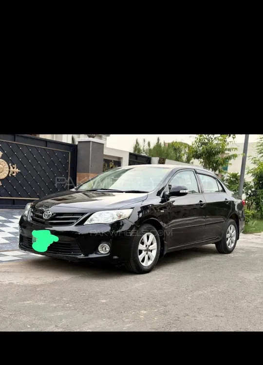 Toyota Corolla 2013 for Sale in Lahore Image-1