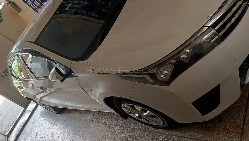 Toyota Corolla 2015 for Sale in Faisalabad Image-1