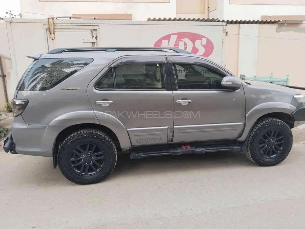 Toyota Fortuner 2017 for Sale in Karachi Image-1
