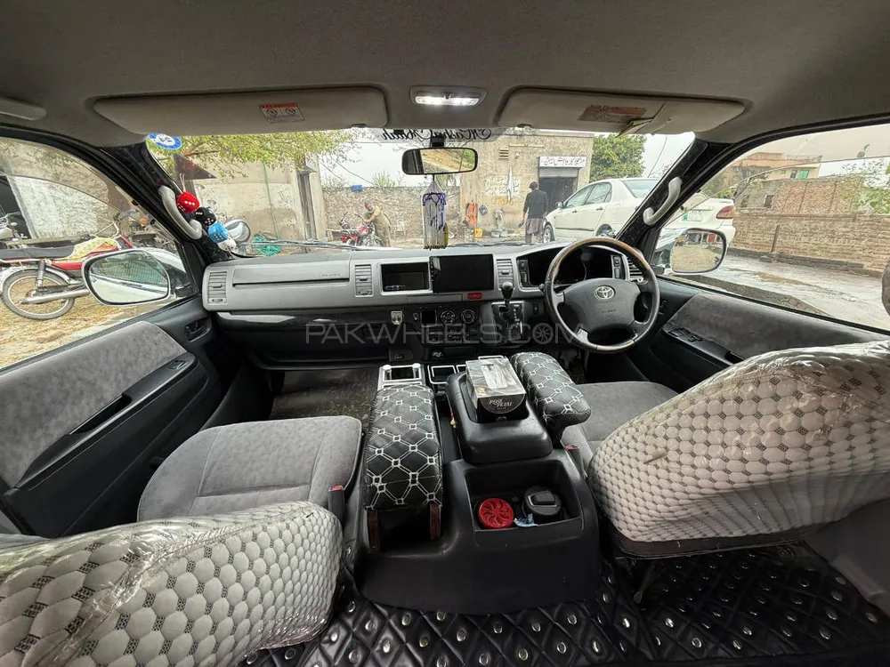 Toyota Hiace 2009 for Sale in Mirpur A.K. Image-1