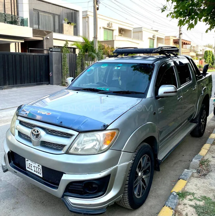 Toyota Hilux 2011 for Sale in Lahore Image-1
