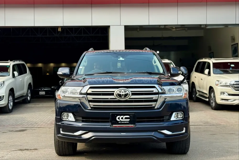 Toyota Land Cruiser 2017 for Sale in Lahore Image-1