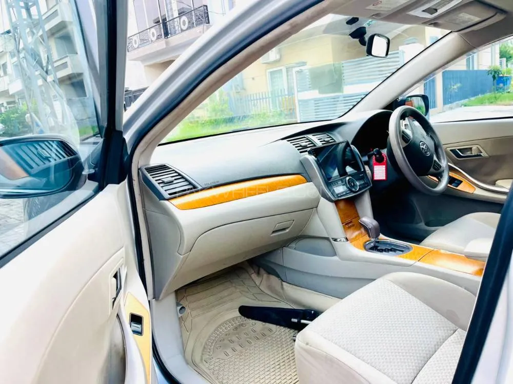 Toyota Premio 2008 for Sale in Islamabad Image-1