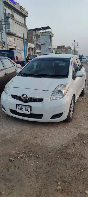 Toyota Vitz 2010 for Sale in Karachi Image-1