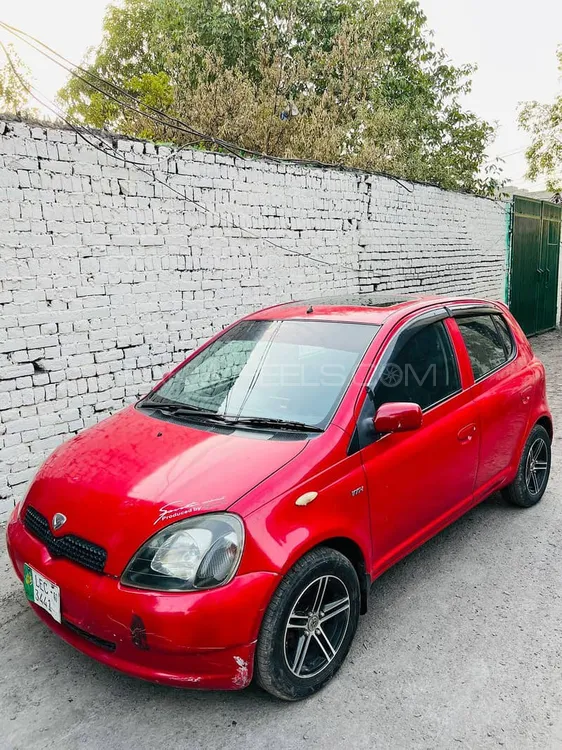 Toyota Vitz 1999 for Sale in Lahore Image-1