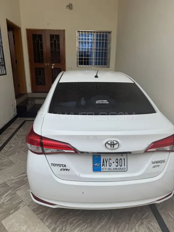ٹویوٹا یارس سیڈان 2022 for Sale in چنیوٹ Image-1