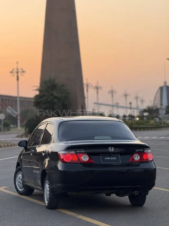 Honda City 2008 for Sale in Faisalabad Image-1