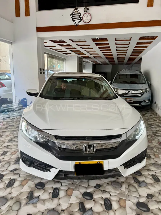 Honda Civic 2018 for Sale in Karachi Image-1