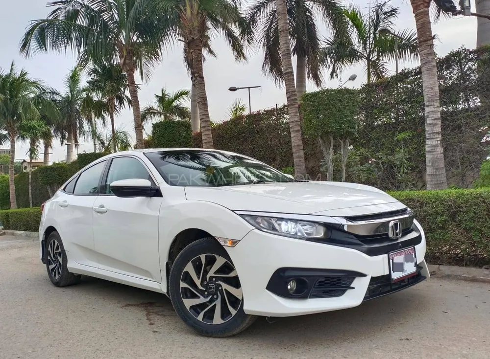 Honda Civic 2018 for Sale in Karachi Image-1
