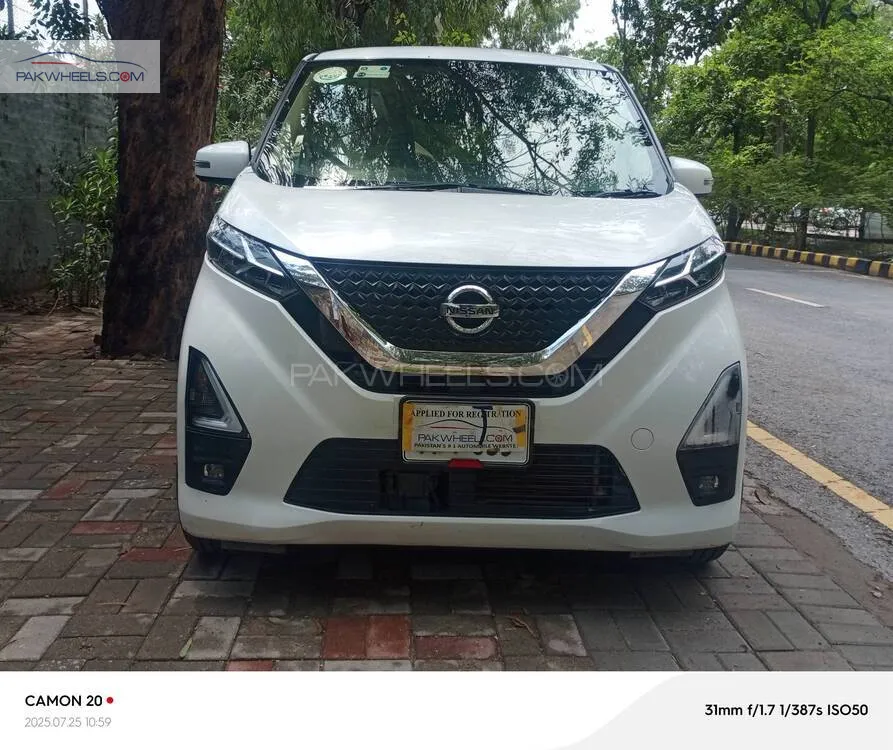 نسان ڈیز 2021 for Sale in لاہور Image-1
