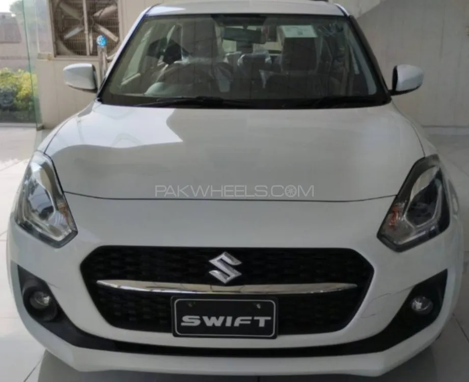 Suzuki Swift 2025 for Sale in Multan Image-1